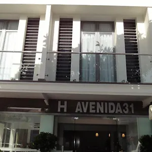 Avenida 31 ** Marbella